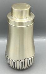 Macabo Cusano Milanino - Cocktailshaker - Corpo met een, Antiek en Kunst