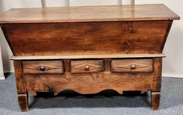 Kist - Eik - originele deegkneder, Antiek en Kunst, Antiek | Overige Antiek