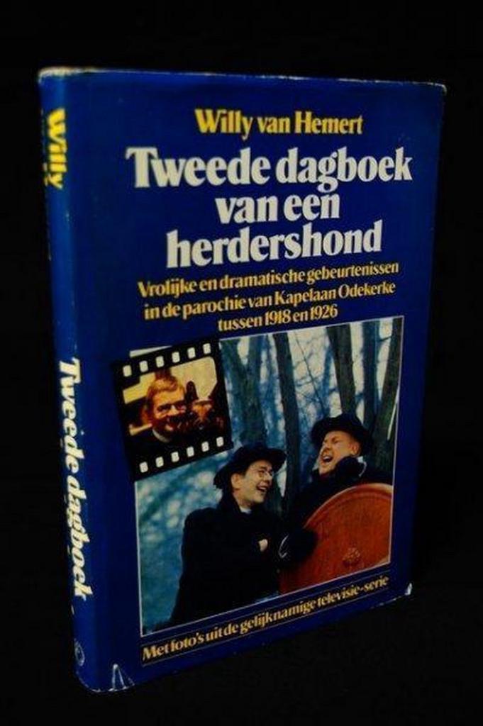 Tweede dagboek van een herdershond 9789010027436 Hemert, Boeken, Overige Boeken, Gelezen, Verzenden