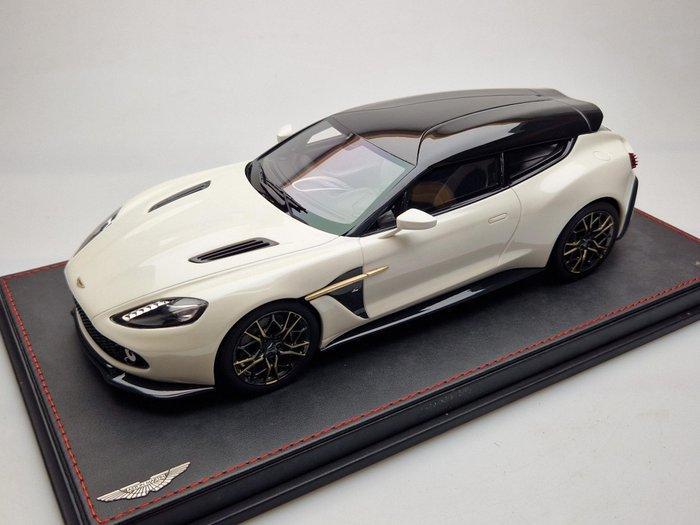 211-TwoEleven 1:18 - Modelauto - Aston Martin Zagato, Hobby & Loisirs créatifs, Voitures miniatures | 1:5 à 1:12