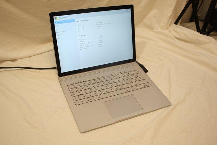 Rare vintage find: Microsoft Surface Book - Intel Core, Consoles de jeu & Jeux vidéo, Consoles de jeu | Accessoires Autre