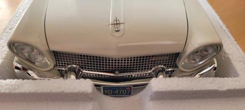 Sunstar 1:18 - Model cabriolet - Lincoln Continental, Hobby en Vrije tijd, Modelauto's | 1:5 tot 1:12