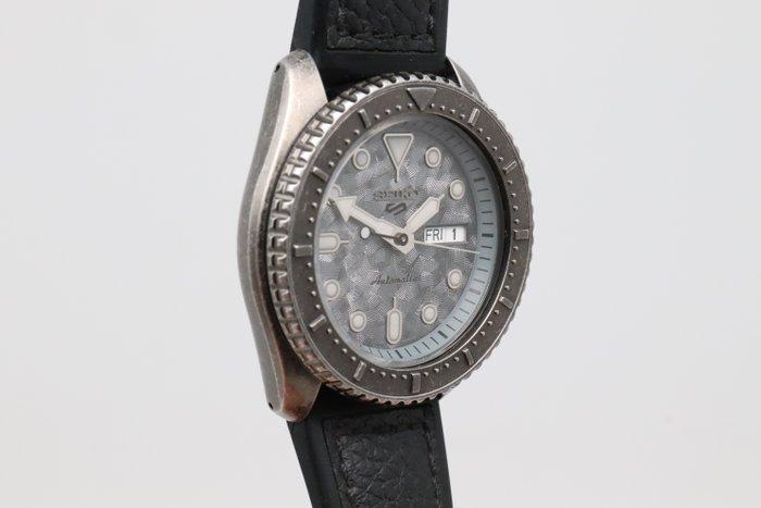 Seiko - Seiko 5 - Zonder Minimumprijs - SRPE79K1 | 4R36-09A0, Handtassen en Accessoires, Horloges | Antiek
