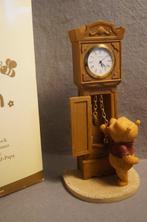 Disney - Winnie the Pooh with a grandfather clock figurine