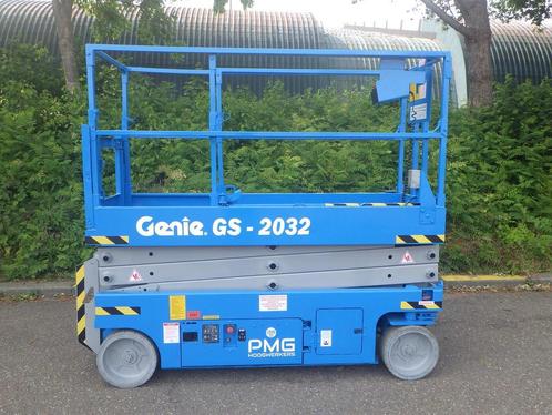 Hoogwerker schaar Genie GS2032 2013 8,10m werkhoogte gekeurd, Zakelijke goederen, Machines en Bouw | Liften, Steigers en Ladders