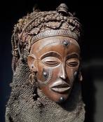 Prachtig Mwana Pwo masker - Chokwe - Angola, Antiek en Kunst