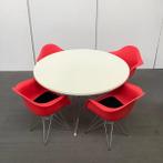 Design set ronde tafel met kunststof kuipstoelen, wit - rood