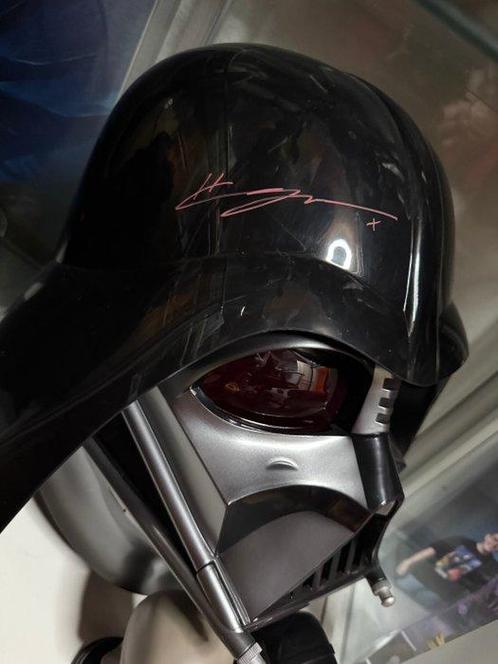 Star Wars - Hasbro Darth Vader helmet - signed by Hayden, Verzamelen, Film en Tv