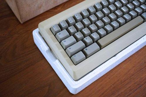 Apple 1984 Macintosh PICASSO Box AZERTY Keyboard [M0110F] -, Games en Spelcomputers, Spelcomputers | Overige Accessoires