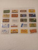 Wikkel van scheermesje (105) - 104 mesjes + scheermes, Antiek en Kunst