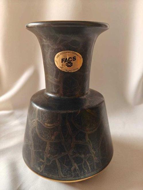 Vaas - 24 kt goud - Keramiek en gouden zecchino, Antiek en Kunst, Curiosa en Brocante