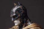 yamila - Batman: La Armadura del Renacimiento Kintsugi, Nieuw in verpakking