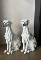 Beeld, Vintage porseleinen beelden Hazewindhonden Made in, Antiek en Kunst
