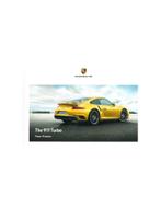 2018 PORSCHE 911 TURBO HARDCOVER BROCHURE ENGELS, Boeken, Nieuw