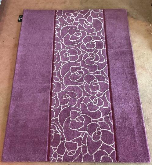 Wallflor - Renato Balestra - Vega-viooltje - Tapijt - 240 cm, Huis en Inrichting, Stoffering | Tapijten en Vloerkleden