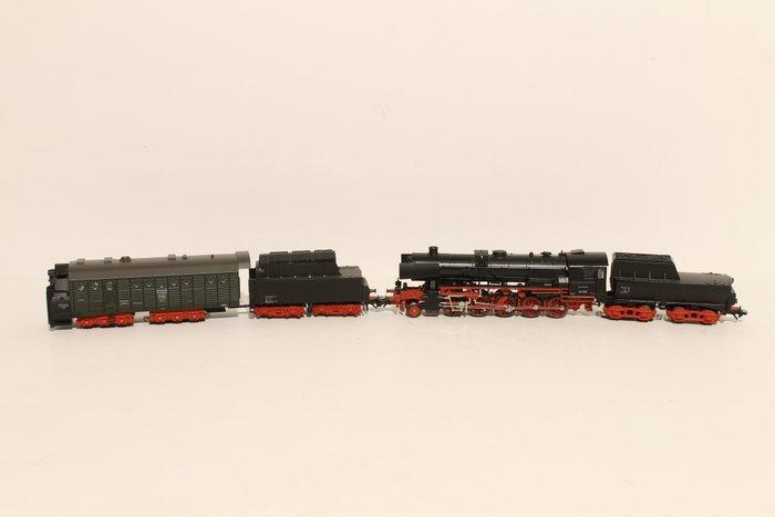 Märklin H0 - 26830 - Stoomlocomotief met tender (2) -, Hobby en Vrije tijd, Modeltreinen | H0