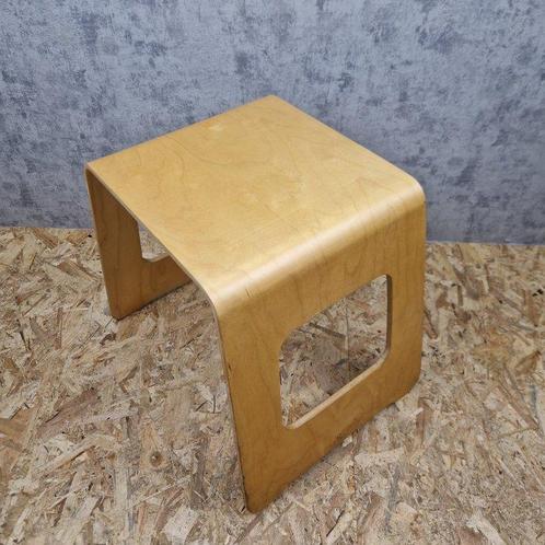 IKEA - Lisa Norinder - Table dappoint - Bois, Contreplaqué, Antiek en Kunst, Antiek | Meubels | Stoelen en Sofa's