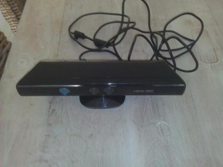Kinect  voor de xbox 360 slim (used), Games en Spelcomputers, Games | Xbox 360, Ophalen of Verzenden