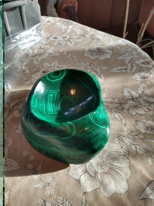 Uliczny rzebiarz - Asbak - Malachiet, Antiek en Kunst, Curiosa en Brocante