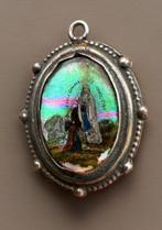 Zilver, Hanger in gotisch vittoriaanse stijl van massief