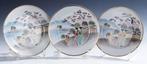Plat - Porcelaine - Trois assiettes Kutani décorées montrent