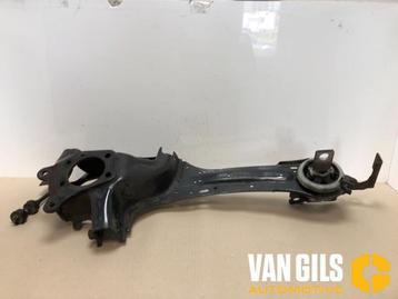 Fusee houder links-achter Volvo V60 O262839 beschikbaar voor biedingen