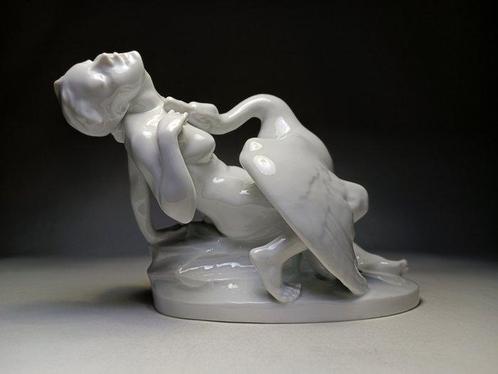 Herend - István Lrincz - Sculpture, Léda with the swan/Art, Antiek en Kunst, Kunst | Designobjecten