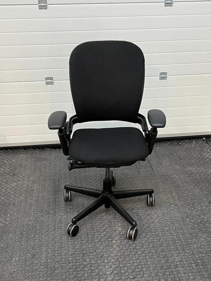 Steelcase Leap V1 Bureaustoel - Nieuwe Zwarte Stof, Huis en Inrichting, Bureaustoelen, Bureaustoel, Zwart, Zo goed als nieuw, Ergonomisch