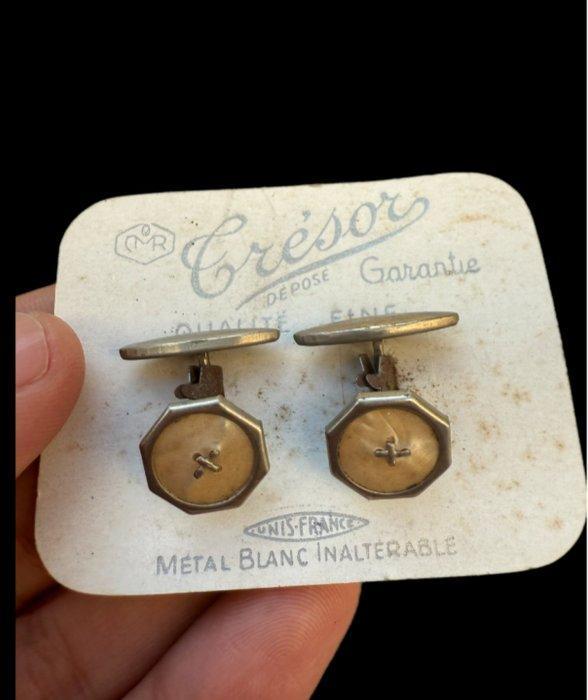 Curieuze en elegante manchetknopen die je hebt laten zien, Antiek en Kunst, Curiosa en Brocante