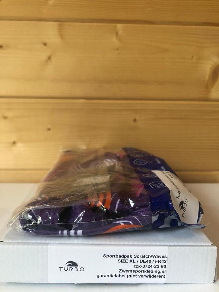 opruiming showmodel Turbo (SIZE XL) Sportbadpak Waves, Kleding | Dames, Badmode en Zwemkleding, Nieuw, Verzenden