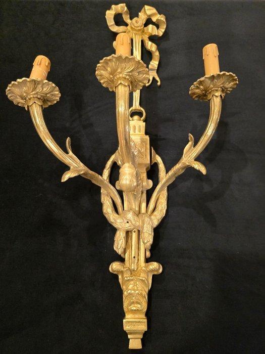 Wandkandelaar - Verguld brons - Applique castello bronzo, Antiek en Kunst, Antiek | Meubels | Stoelen en Sofa's