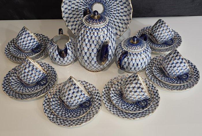 Lomonosov - Koffieservies (21) - Cobalt Net - Porselein, Antiek en Kunst, Antiek | Meubels | Tafels