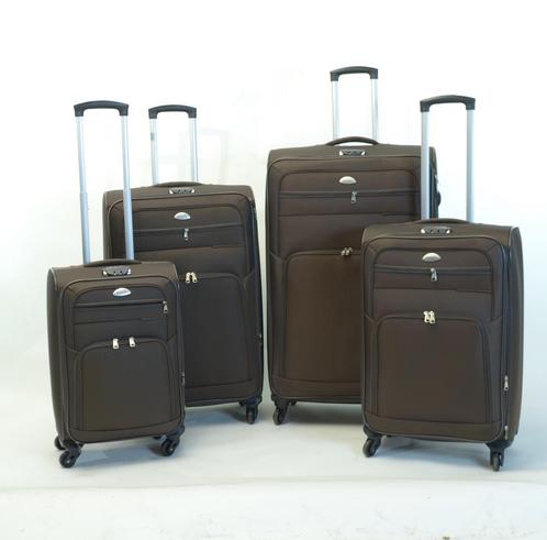 Kofferset Banerle - 4 Delig Softcase - 4 Wielen Reisbagage -, Handtassen en Accessoires, Koffers, Ophalen of Verzenden