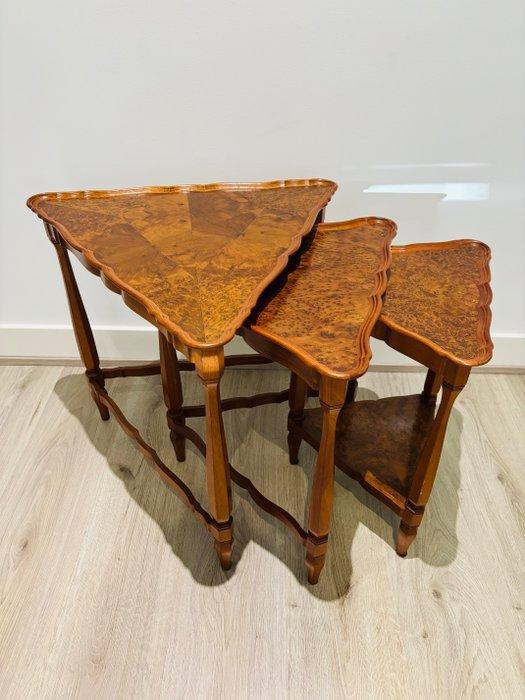 Set bijzettafels (3) - Prachtige 3 delige driehoek tafels -, Antiek en Kunst, Curiosa en Brocante