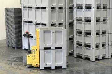 Plastic palletboxen, kuubskist, opslagbak, palletbox 120x100 disponible aux enchères