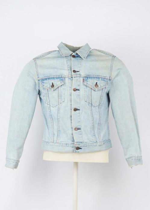 Vintage Regular Levis Denim Jacket in Blue size L, Kleding | Dames, Jassen | Zomer, Ophalen of Verzenden