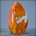 Agate polychrome naturelle de grande couleur rare Forme