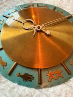 Horloge murale - Junghans - Moderne du milieu de siècle -