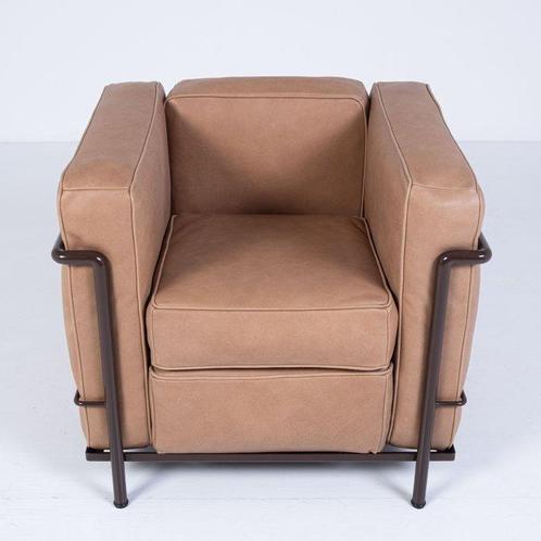 Cassina - Charlotte Perriand, Le Corbusier, Pierre Jeanneret, Antiek en Kunst, Antiek | Meubels | Stoelen en Sofa's