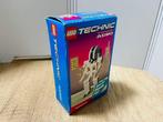 Lego Set - 1237 - Technic - ASIMO Collectors Item (Honda
