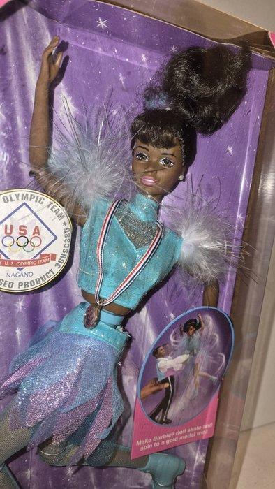 Mattel - Barbiepop Barbie Olympic Skater afroamericana -, Antiquités & Art, Antiquités | Jouets