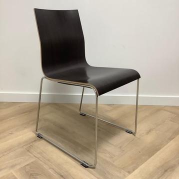 Tweedehands kantinestoel / stapelstoel, MDF bruin - chroom, Huis en Inrichting, Stoelen, Gebruikt, Eén