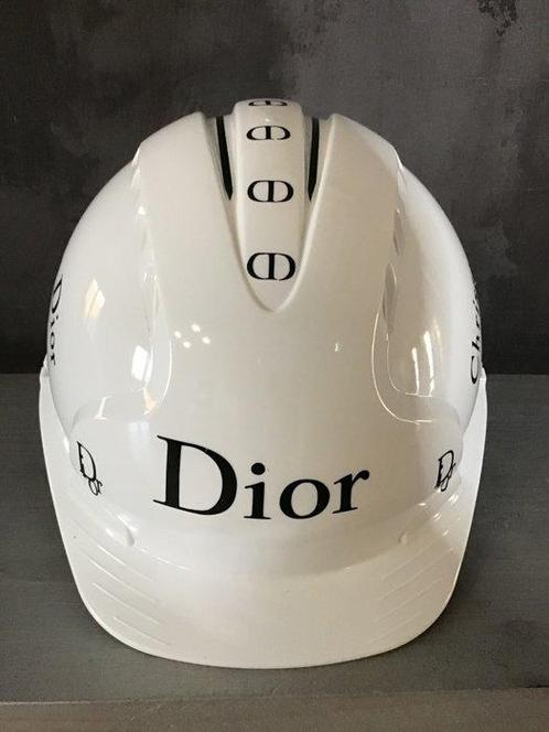 Ydderf - Casque adulte Christian Dior Atelier, Antiquités & Art, Art | Peinture | Moderne