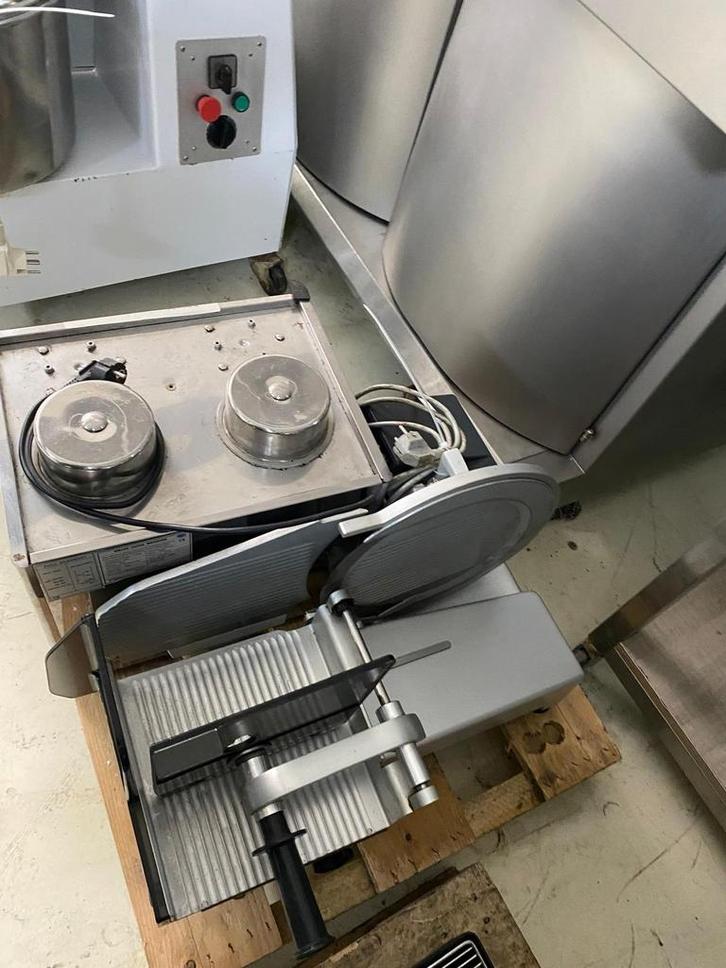 snijmachine -  68x69x37 lxbxh, Zakelijke goederen, Horeca | Keukenapparatuur, Ophalen of Verzenden
