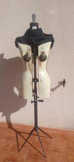 Mannequin - Manichino sartoriale depoca - glasvezel ijzer