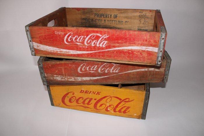 Coca Cola - Krat - Hout - 3 verschillende kratten, Antiek en Kunst, Curiosa en Brocante