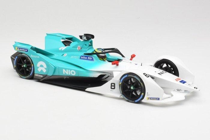 Minichamps 1:18 - Model raceauto - Formule E Season 5 Nio, Hobby en Vrije tijd, Modelauto's | 1:5 tot 1:12