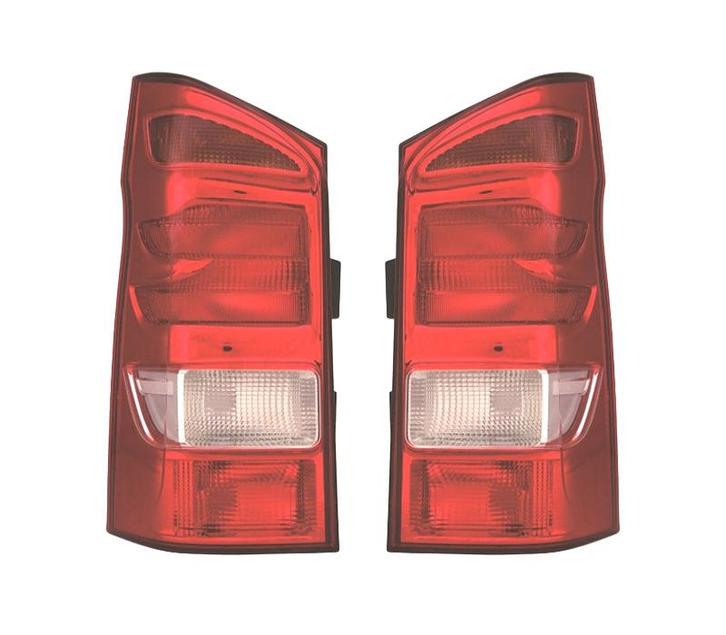 FEUX ARRIÈRE POUR MERCEDES VITO W447 15- 1P, Autos : Pièces & Accessoires, Éclairage, Envoi