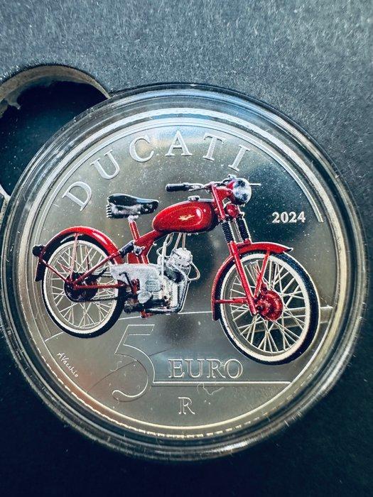 Italië. 5 Euro 2024 Ducati - Trittico, Postzegels en Munten, Munten | Europa | Euromunten