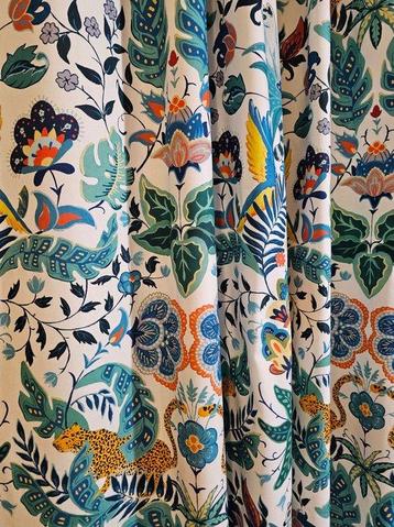 Tissu Art déco exclusif avec lézards et perroquets -